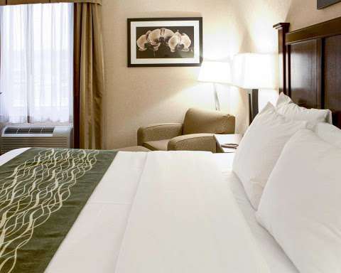 Comfort Inn & Suites Comfort Inn & Suites